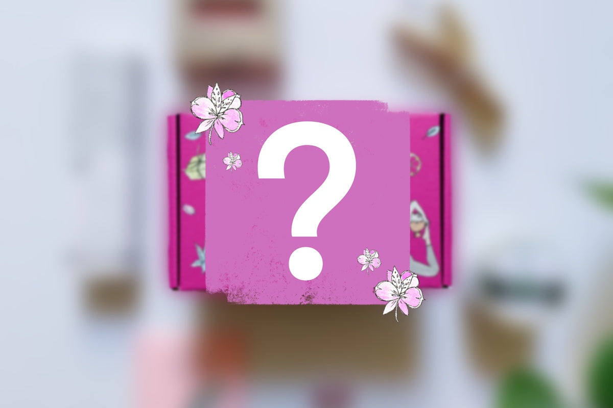 Feeling Fab MYSTERY MINI Box ($55+ retail price)