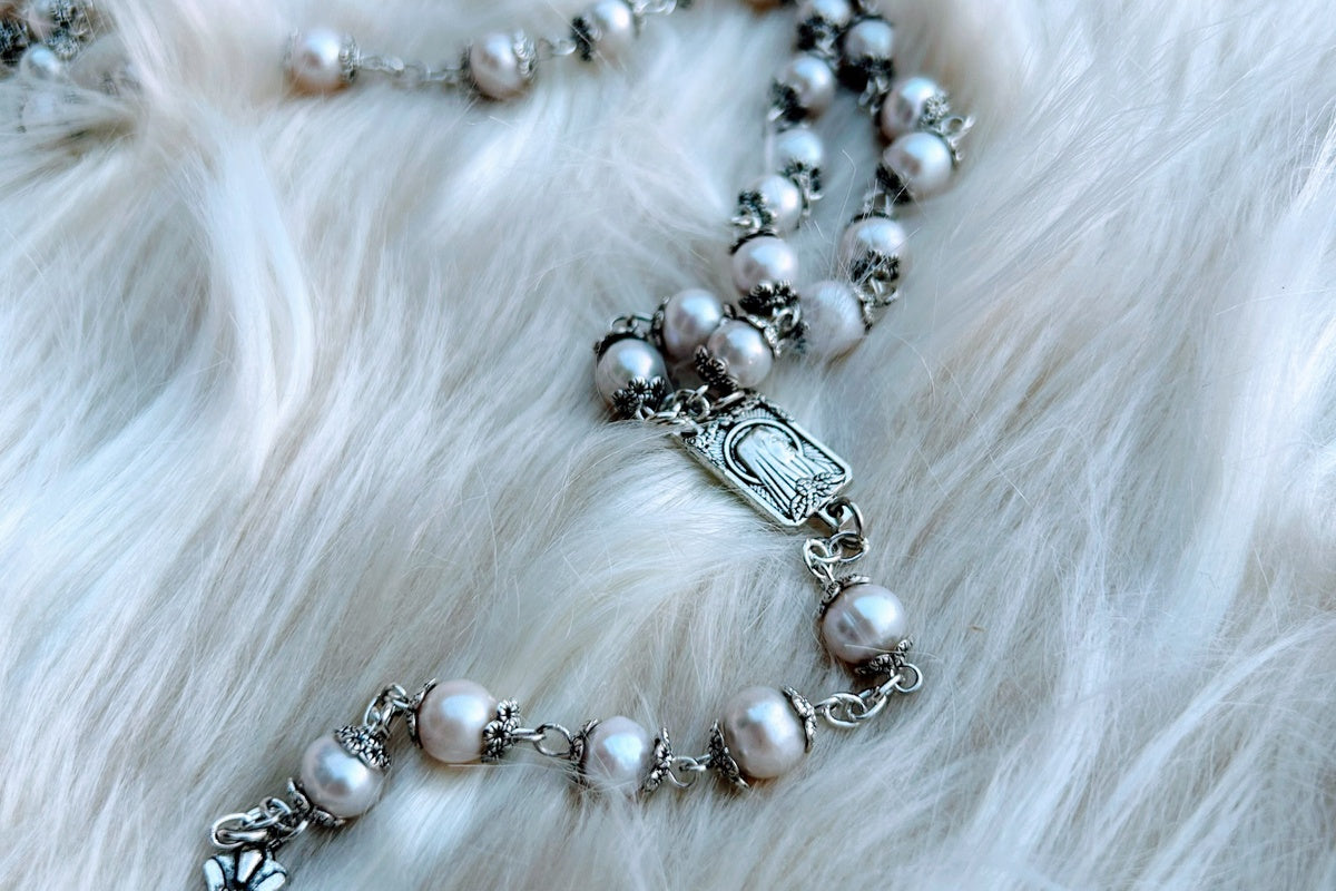 Natural Freshwater Pearl rosary