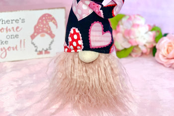 Valentine Heart Gnome