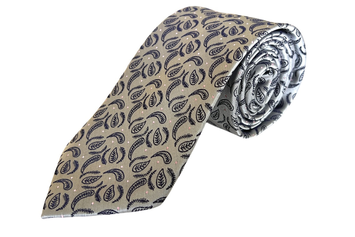 Winter Leaves Tie