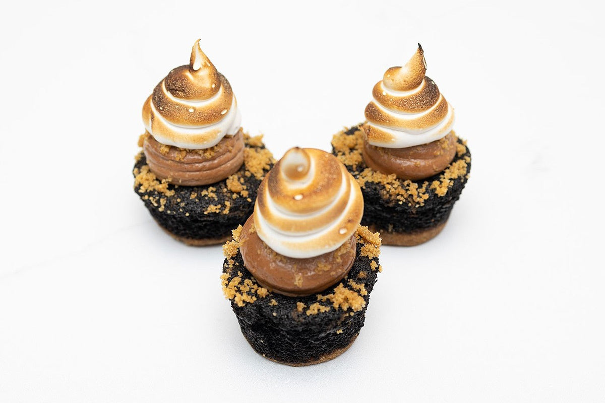 S'mores Cupcakes - DIY Baking Kit by CrumbleCrate