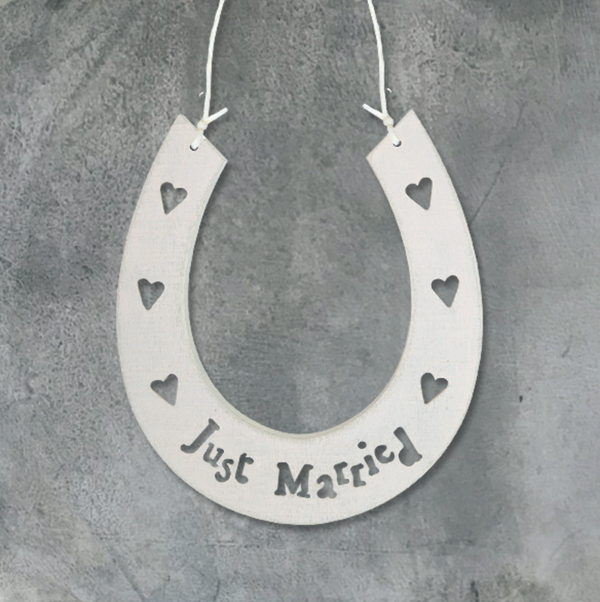 "Just Married" Wooden Horse shoe