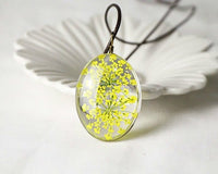 Glass-Preserved Flower Necklace