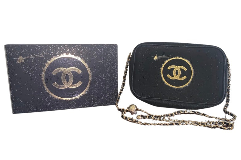 Deals NWT Chanel Holiday Bag Limited Edition