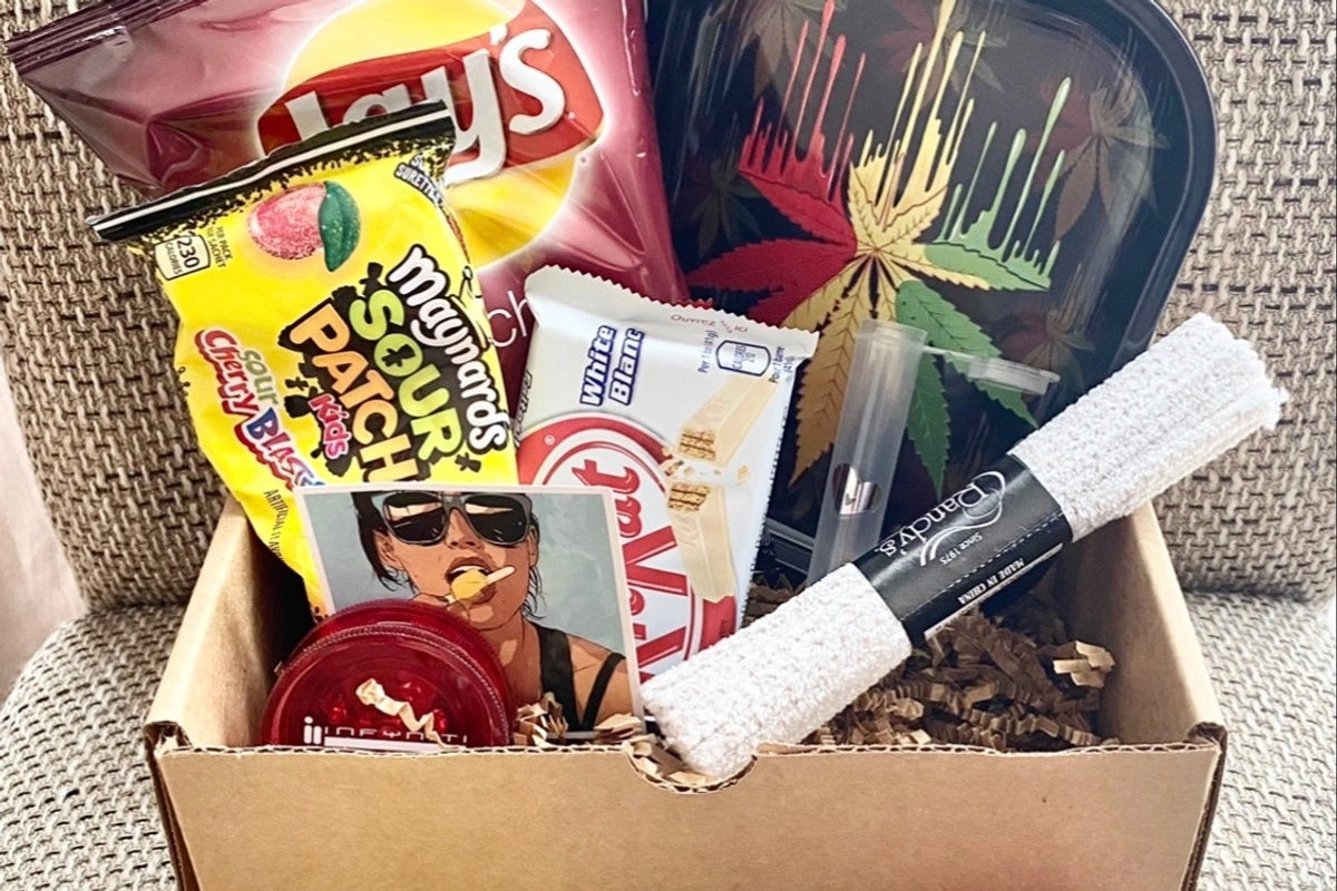 Buy a one time $10 Mystery Stoner Box with Free Shipping!